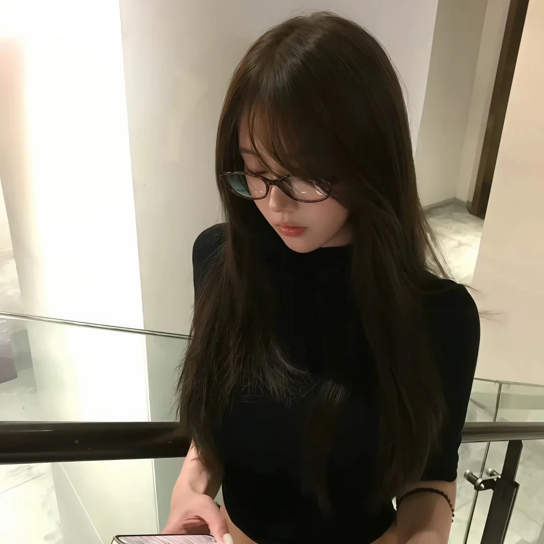 杭州高端模特诗涵_清纯系超模身线活动站台预约